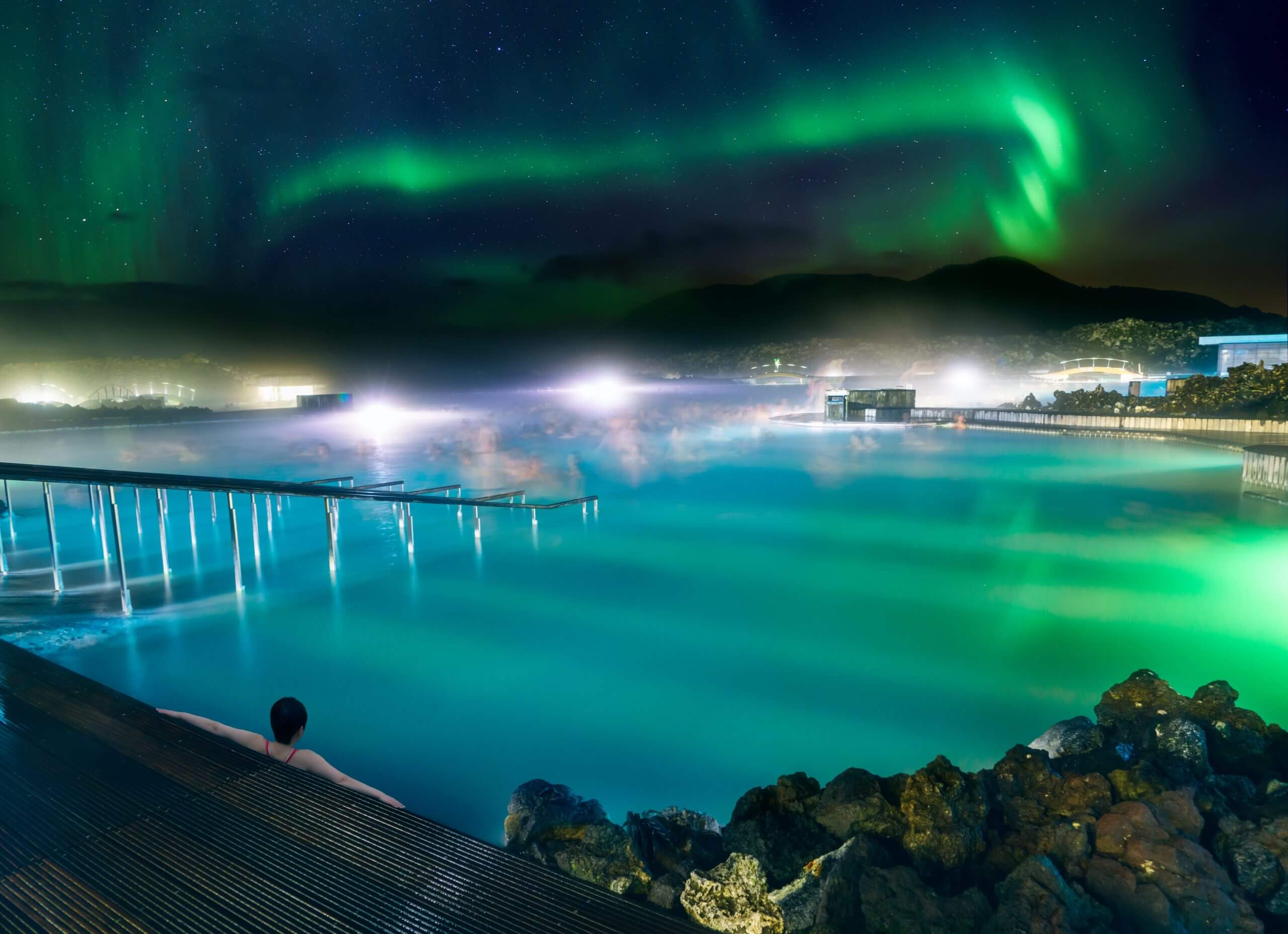 蓝湖温泉,北极光