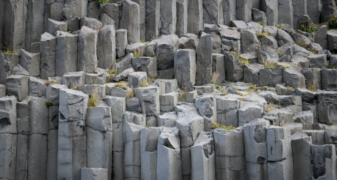 basalt columns in iceland